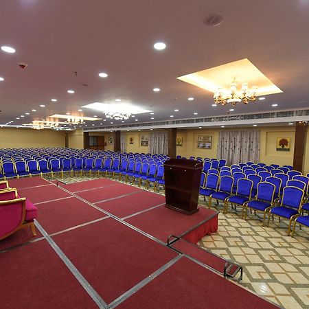 Hotel Queen Emperor Tiruchirappalli Zewnętrze zdjęcie